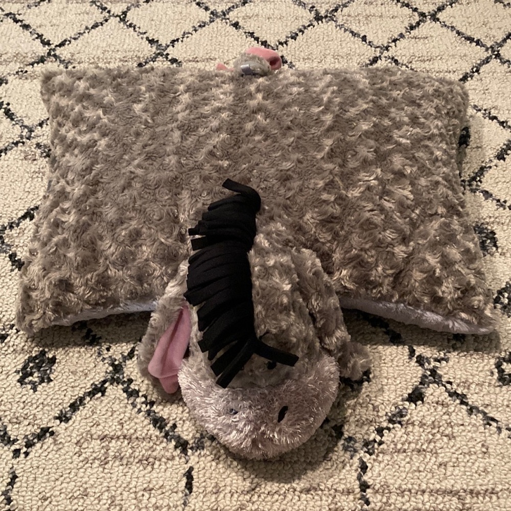 🥧Eeyore Pillow Pet🥧